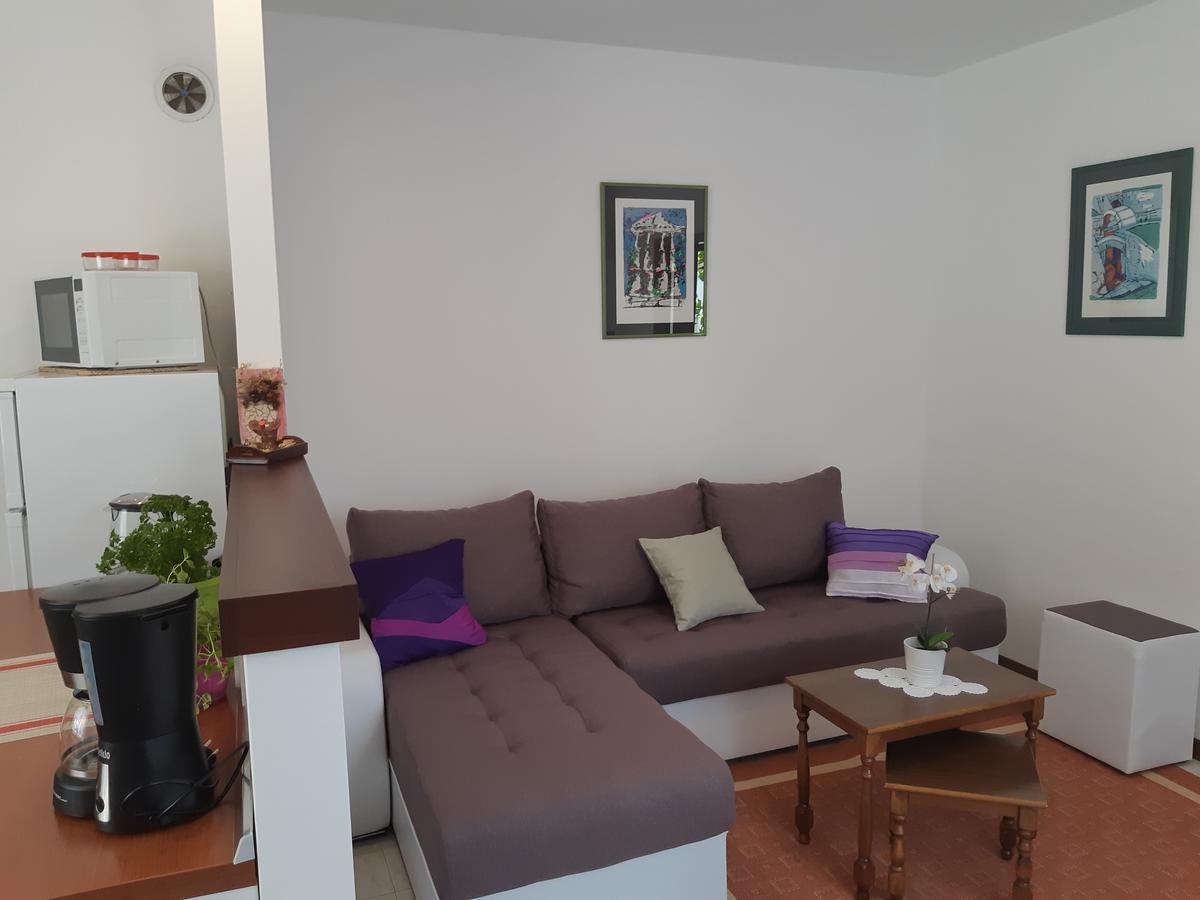 Alice Apartment